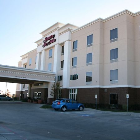Hampton Inn & Suites ゲインズビル エクステリア 写真