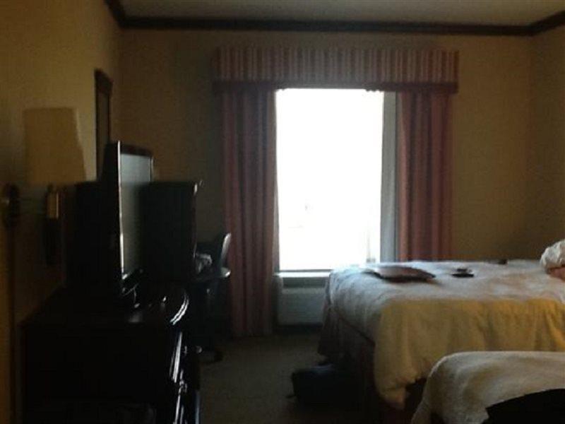 Hampton Inn & Suites ゲインズビル エクステリア 写真