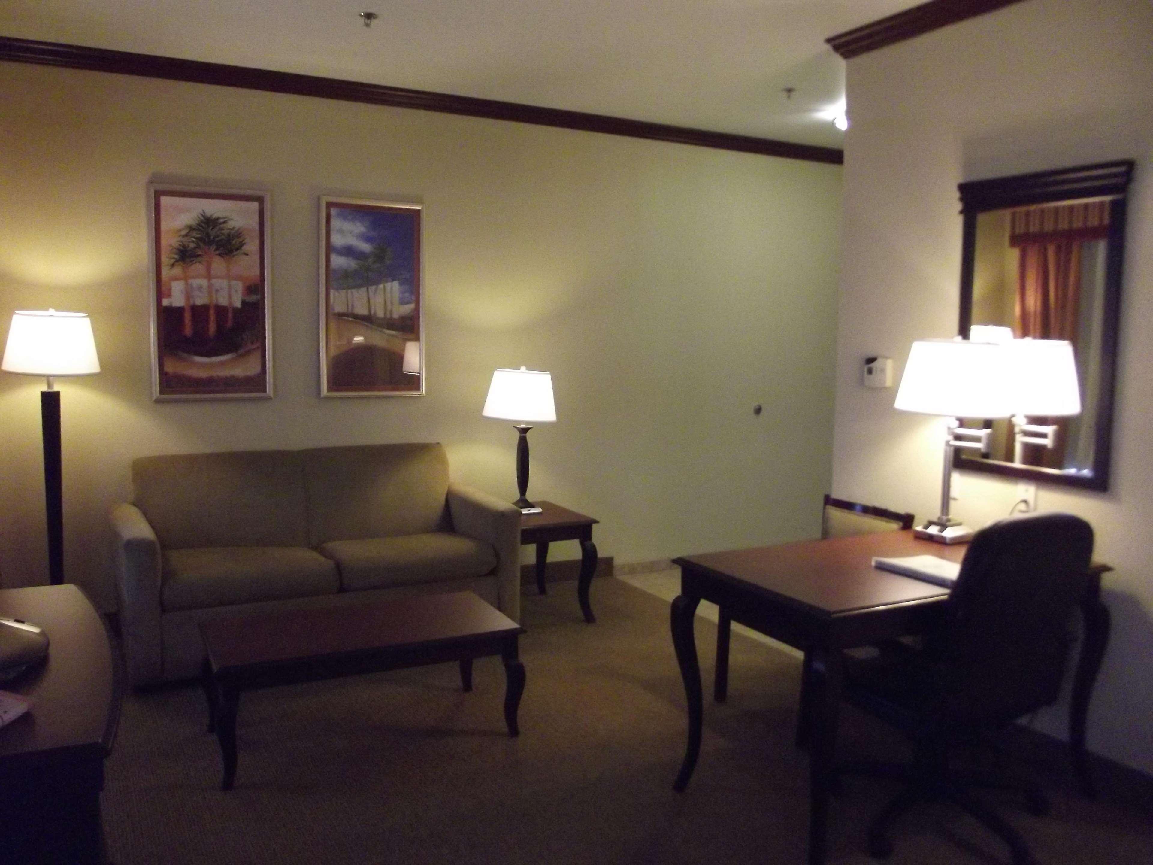 Hampton Inn & Suites ゲインズビル エクステリア 写真