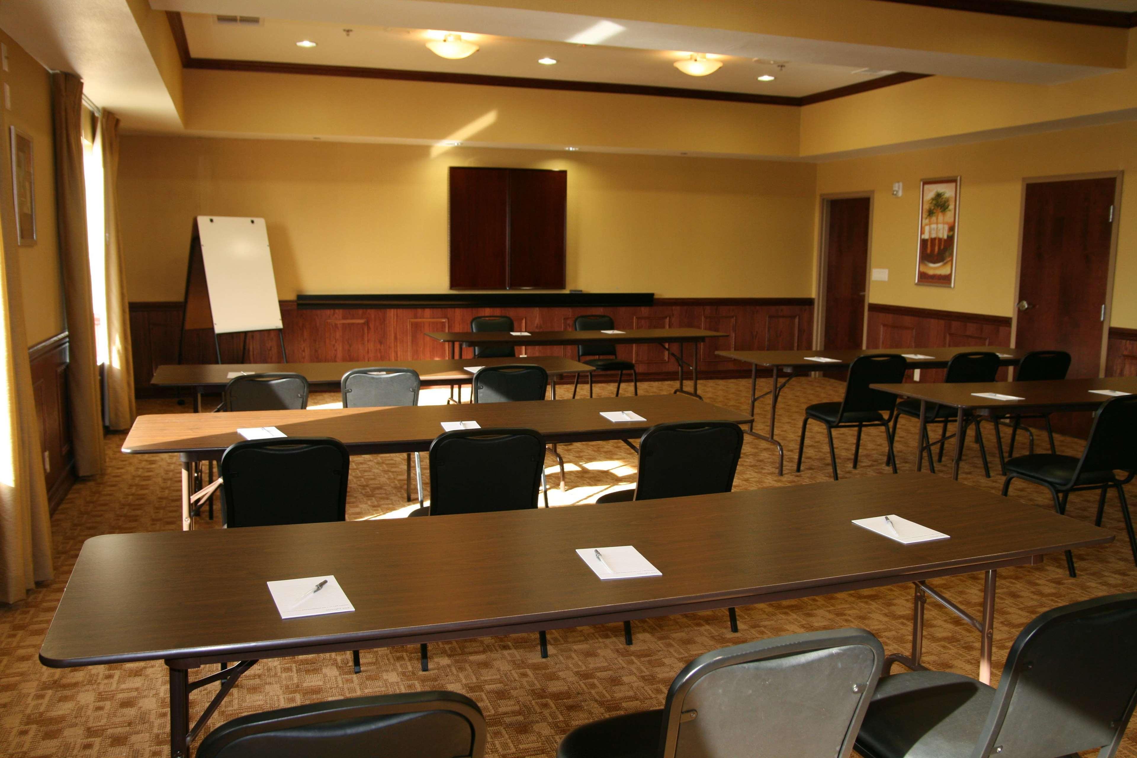 Hampton Inn & Suites ゲインズビル 設備 写真