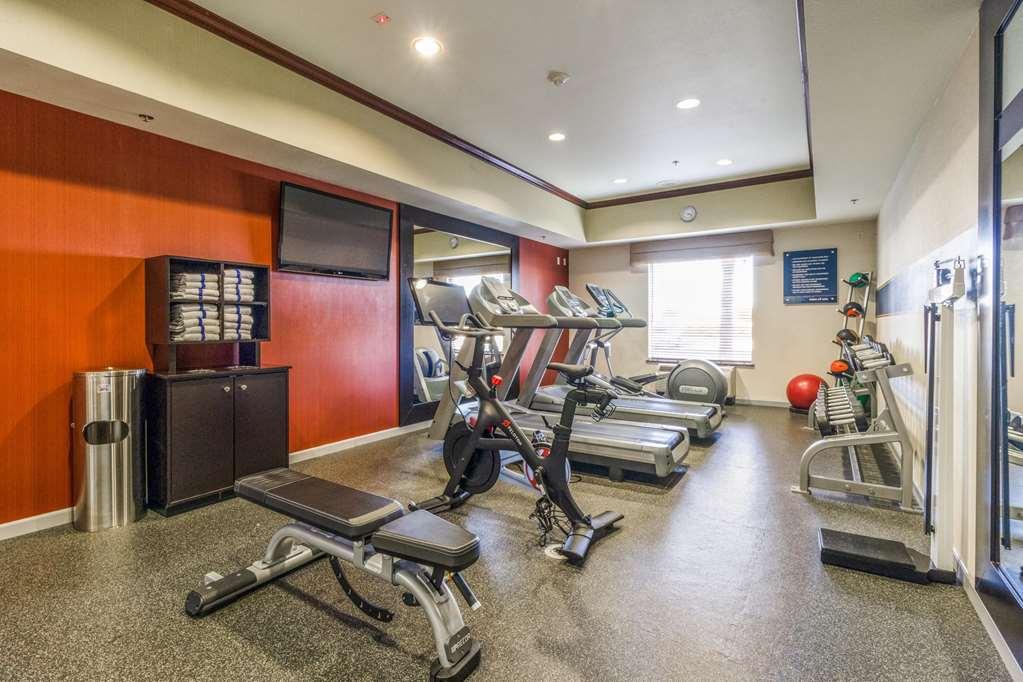 Hampton Inn & Suites ゲインズビル 設備 写真